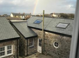 The Stables @ The Old Vicarage, hytte i Pendeen