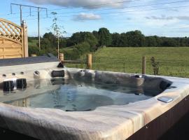 Arvalee Retreat With Outdoor HotTub、オマーのホテル