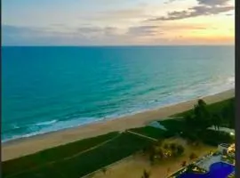 Cobertura duplex com piscina a beira-mar de Guaxuma