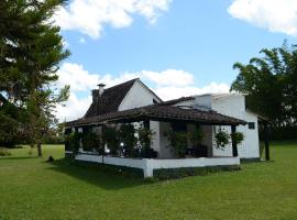 Casa Finca Corales Llano Grande 2, cabaña o casa de campo en Rionegro