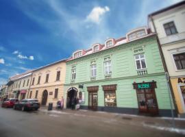 Penzion Moyzes, hotel v destinaci Banská Bystrica