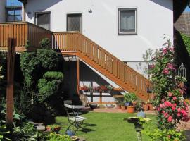 Ferienwohnung Seidenfaden, hotel with parking in Karlstadt