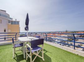 Av. 1º de Maio, hotel in Costa da Caparica