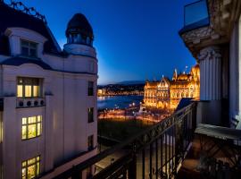 Breathless view Parliament 2 Luxury Suites with terrace FREE PARKING RESERVATION NEEDED, hotel Budapesten