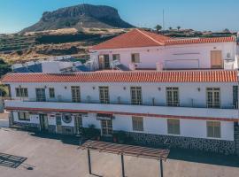 Hotel Sonia Chipude: El Cercado'da bir otel