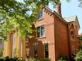 4 stars hotel in Lexington