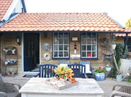 Prive tuinhuis B&B Elly, hotel dicht bij: Museum BroekerVeiling, Sint Pancras