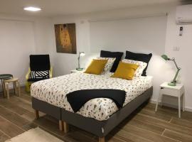 Hassan Guesthouse, homestay in Nazareth