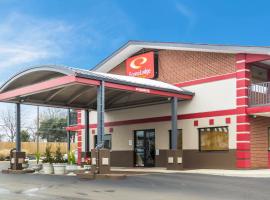 Econo Lodge Inn & Suites I-35 at Shawnee Mission – hotel w mieście Overland Park