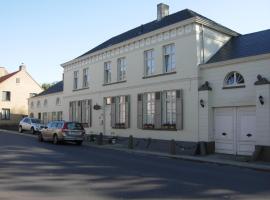 Landhuis Vedastus, casa o chalet en Reningelst