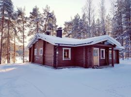 Loma-Pälsilä lakeside villa, alojamento para férias em Kuhmoinen
