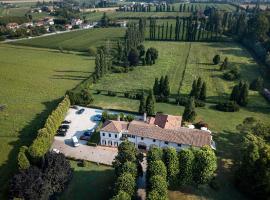 Villa Margherita, hotel v Mire