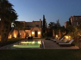 Villa entière GOLF MARRAKECH, хотел близо до Кънтри клуб „Самана“, Маракеш