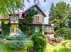 Villa Parkowa 5, B&B din Świeradów-Zdrój