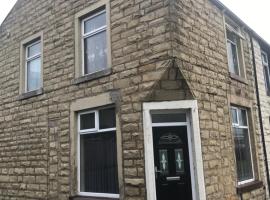 Entire B&B, bed and breakfast a Burnley
