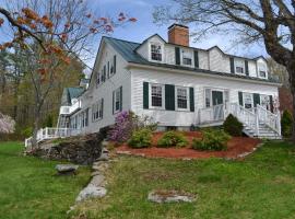 The Nutmeg Inn, B&B in Meredith