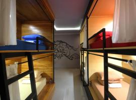 Dong Paloh Hostel, hotel v destinaci Munduk