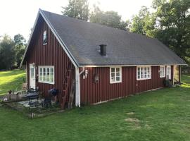 Sävekulla 207 "Brygghuset", hotel para famílias em Älvsered