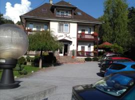 Casa Julia/Adult Only, hotel Szovátán