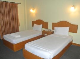 Cheewin Palace Hotel, hotel in Chum Phae