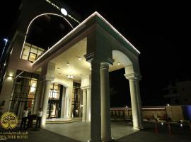 Golden Tree Hotel, Hotel in Bayt Wazan
