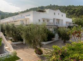 Hotel Club Village Maritalia, hotell i Peschici