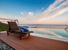Villa View a luxury villa in Makarska, heated private pool, jacuzzi, gym, villa in Makarska