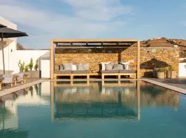 Chora Kythnos Suites adults only