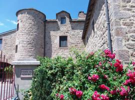 Gîte de Rouviac, hotel v destinaci Castelnau-Pégayrols