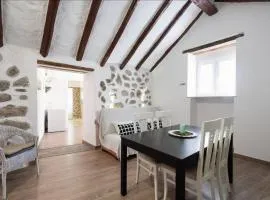 Quiet Canarian House