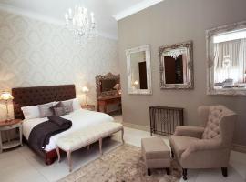 Tramonto Boutique Hotel, luxury hotel in Newcastle