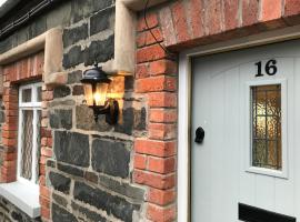 Arthur Street Guest Cottage No16, villa in Hillsborough
