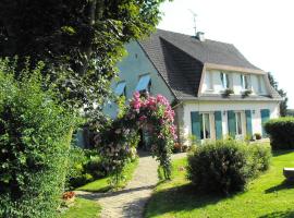 Maison d'hôtes Les Vallées, cheap hotel in Saint-Quentin-sur-le-Homme