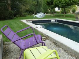 Moulin Renaudiots - Escapade Luxe Refuge cosy & Bourgogne au coin du feu, отель в городе Отён