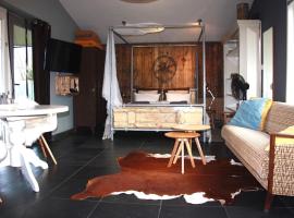 Garden House, Private studio apartment with wifi and free parking for 1 car, căn hộ ở Weesp