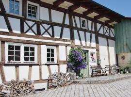 Ferienwohnung Auszeit in Ausnang: Leutkirch im Allgäu şehrinde bir otoparklı otel