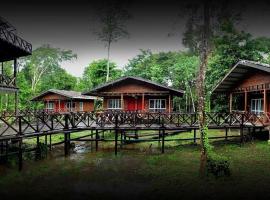 Borneo Nature Lodge: Sukau şehrinde bir orman evi