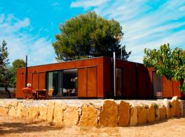 Menta House preciosa eco-casa con gran jardin y barbacoa، فندق مع موقف سيارات في Alcover