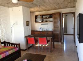 Las Pakas, hotel i La Paloma