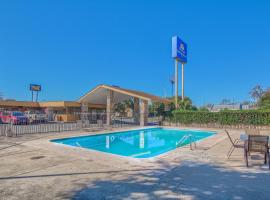 Americas Best Value Inn Uvalde, pet-friendly hotel sa Uvalde