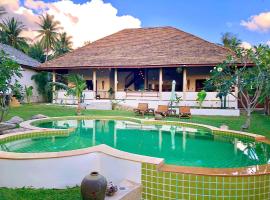 Baan Yai exclusive Villa 5 bedrooms, family hotel in Hinkong