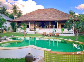 Baan Yai exclusive Villa 5 bedrooms, hotel i Hinkong