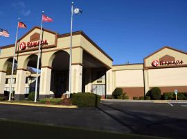 Ramada by Wyndham Triangle/Quantico, hotel cerca de The National Museum of the Marine Corps, Triangle