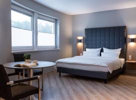 Hotel Circle Inn: Ramstein-Miesenbach şehrinde bir otel