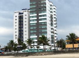 Edifício Copacabana frente para mar, hotel en Mongaguá