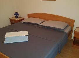 Room Josip, hotel en Senj