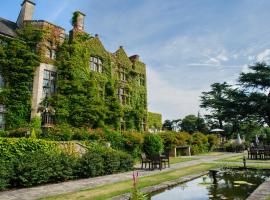 Pennyhill Park Hotel and Spa, hotel in Bagshot