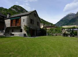 Bed and Breakfast da Käthy Agriturismo บีแอนด์บีในGrono