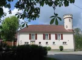 Pension Kastanienhof: Zeulenroda-Triebes şehrinde bir otel