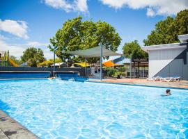 Hastings TOP 10 Holiday Park, hotel with pools in Hastings
